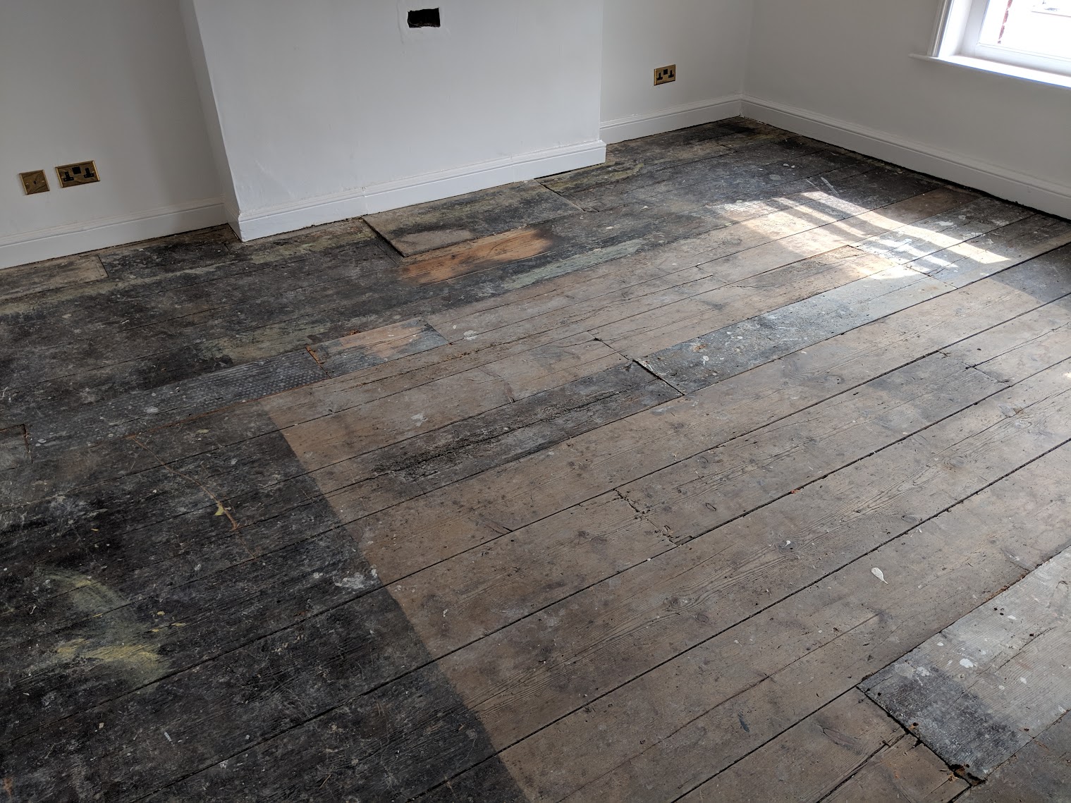 Burn finish floorboards